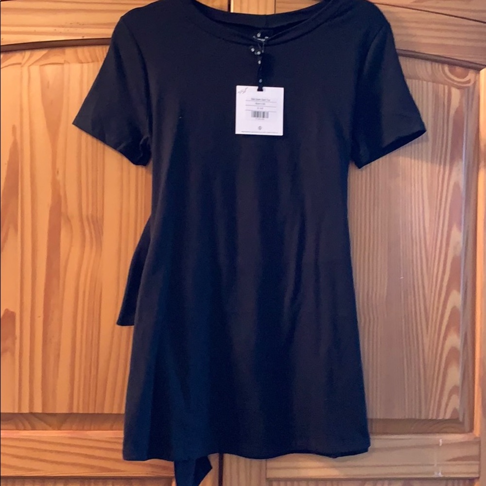 BNWT side seam top black small